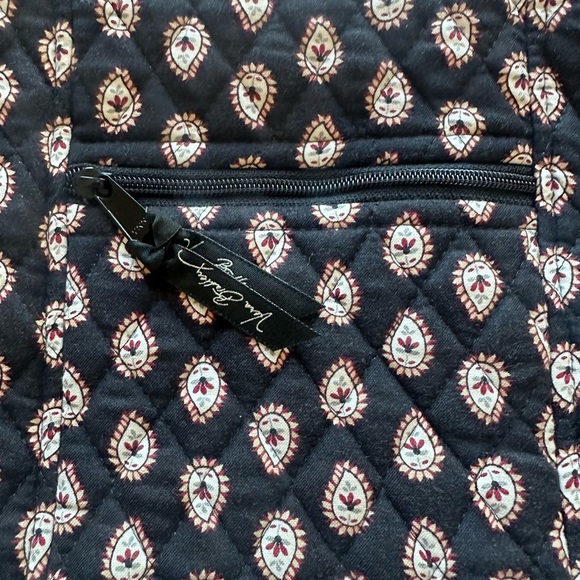 Vera Bradley black & white paisley/medallion shoulder tote bag with long straps - Picture 7 of 8